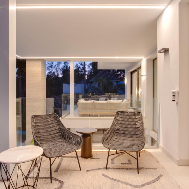 Exclusive six bedroom, south facing villa in the prestigious gated community, Villas Del Marquez on Marbella’s Golden Mile Picture 50